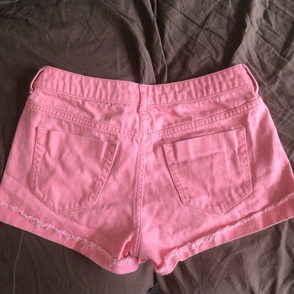High Waisted Jean Shorts from F21 in Pink! - Picture 5 of 9